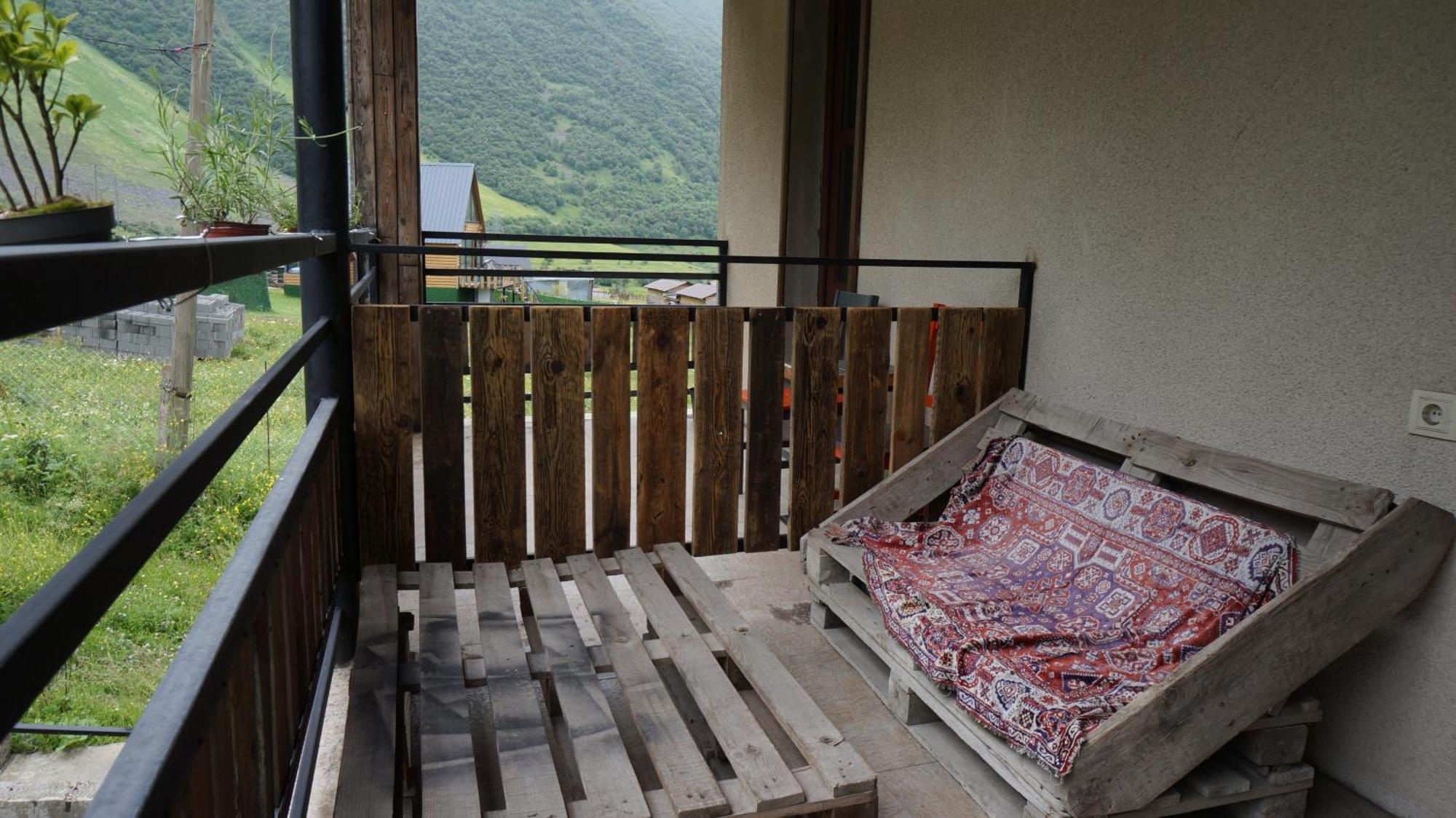 Arte In Kazbegi Hotel Екстериор снимка