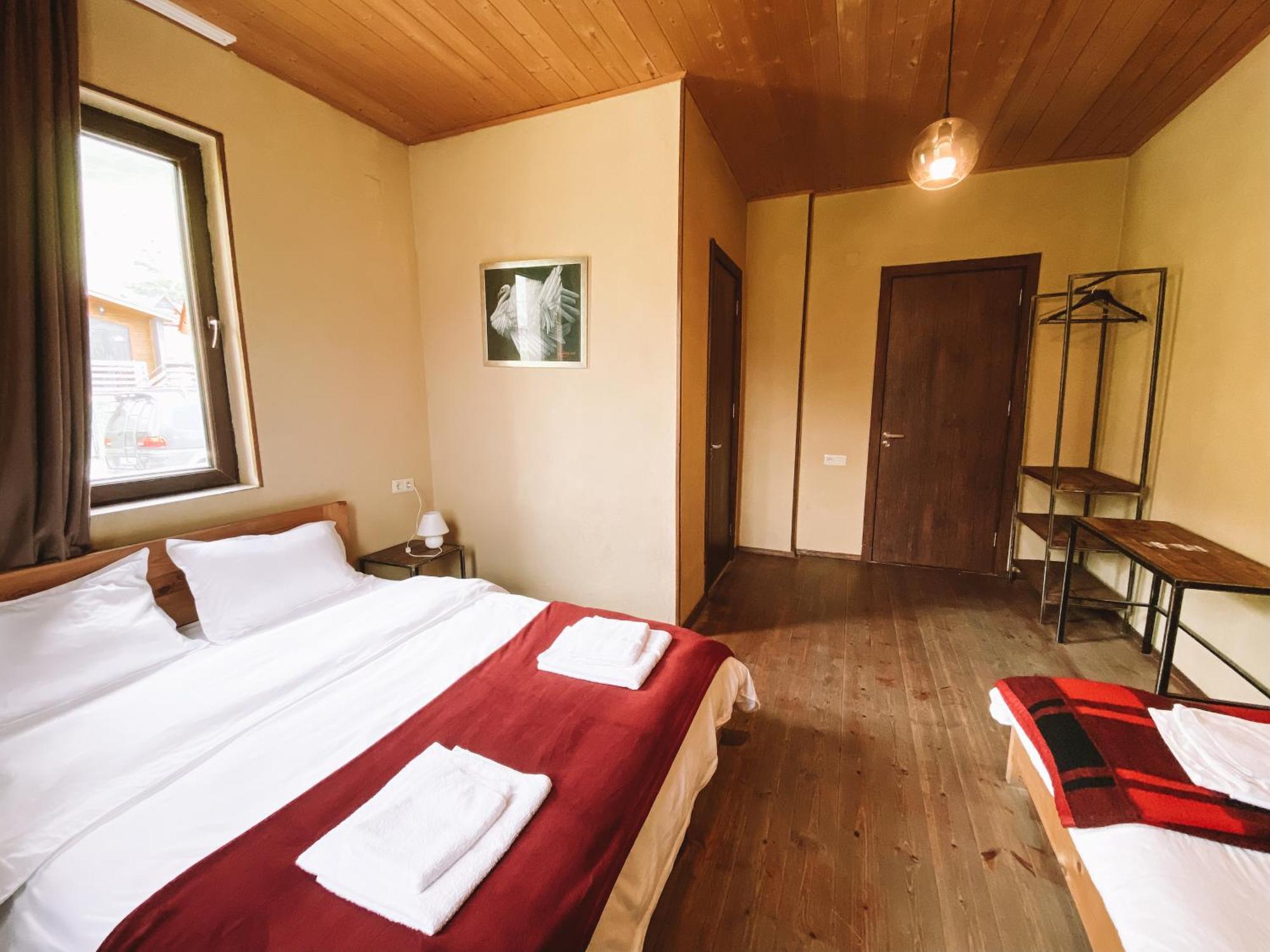 Arte In Kazbegi Hotel Екстериор снимка