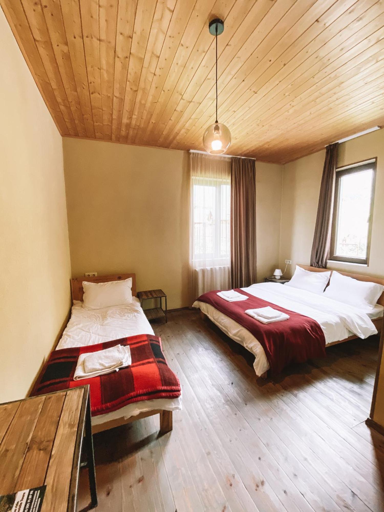 Arte In Kazbegi Hotel Екстериор снимка