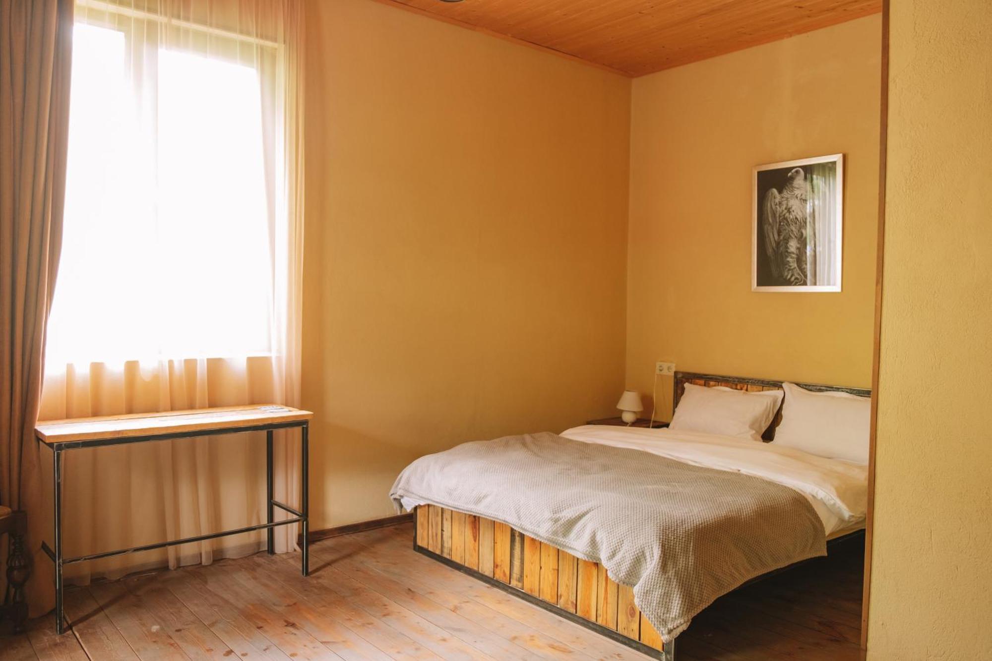 Arte In Kazbegi Hotel Екстериор снимка