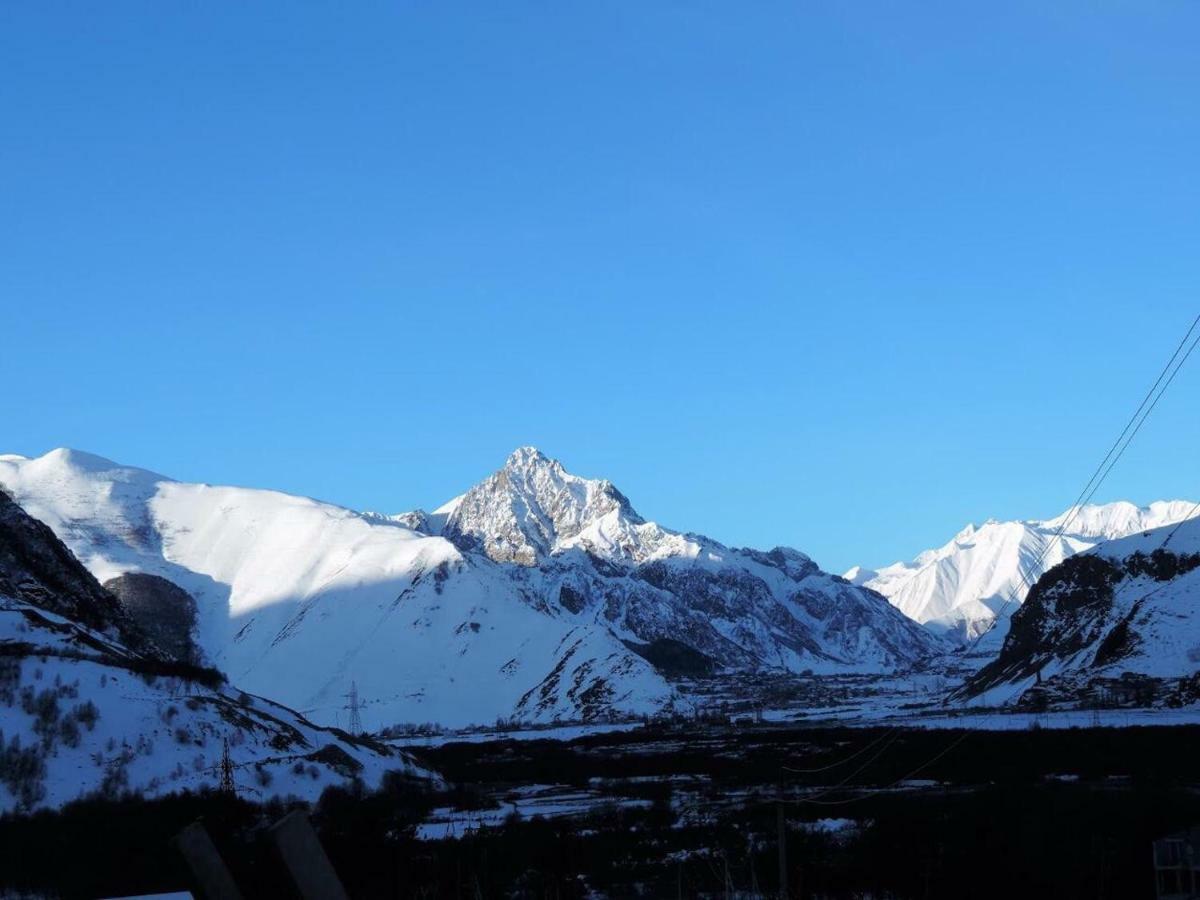 Arte In Kazbegi Hotel Екстериор снимка